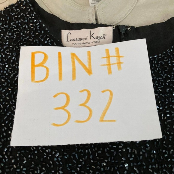 Laurence Kazar Shirt Women M Short Sleeve Evening Top Black Silk Beaded Zip Back - Picture 9 of 9